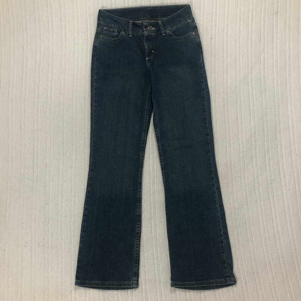 Chic‎ Women's Dark Wash Denim Jeans Bootcut Size 6 Average Everyday Casual